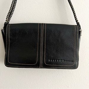 Kenneth Cole Reaction black shoulder bag leather in good condition silve…